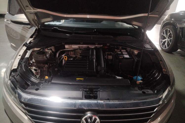 Used Volkswagen Lavida 2018 280TSI DSG Comfort Edition China V Standard Engine Bay
