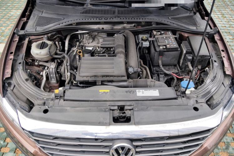 Used Volkswagen Lavida 2018 Hatchback 200TSI DSG Comfort Edition China V Standard Engine Bay