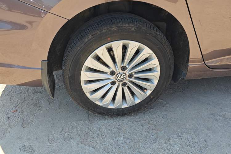 Used Volkswagen Lavida 2018 1.5L Automatic Comfort Edition China V Standard Exterior 5