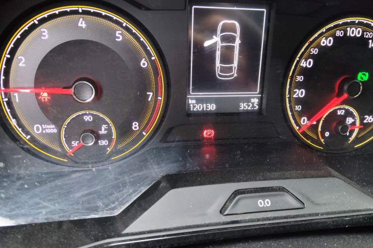Used Volkswagen Lavida 2018 Hatchback 200TSI DSG Comfort Edition China V Standard Odometer Close Up
