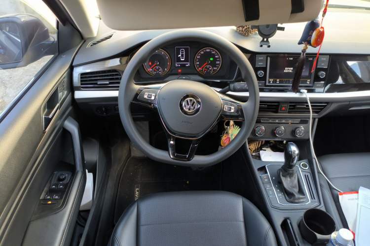 Used Volkswagen Lavida 2018 1.5L Automatic Comfort Edition China V Standard Steering Wheel