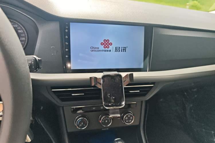 Used Volkswagen Lavida 2018 1.5L Automatic Fashion Edition China V Standard Audio And AC Panel