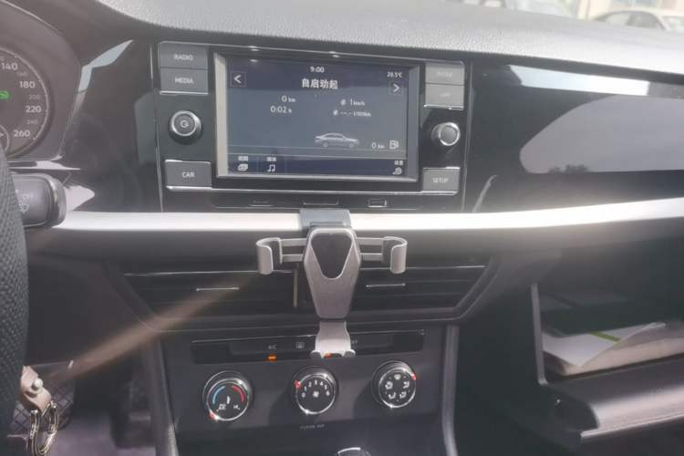 Used Volkswagen Lavida 2018 1.5L Automatic Comfort Edition China V Standard Audio And AC Panel
