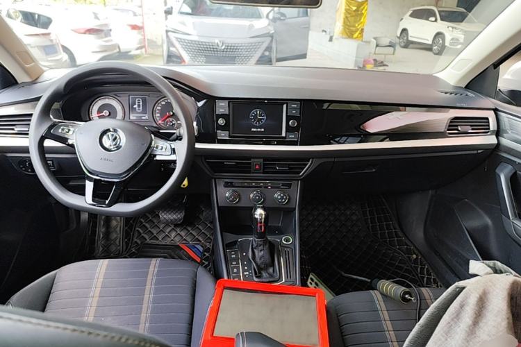 Used Volkswagen Lavida 2018 280TSI DSG Comfort Edition China V Standard Center Console