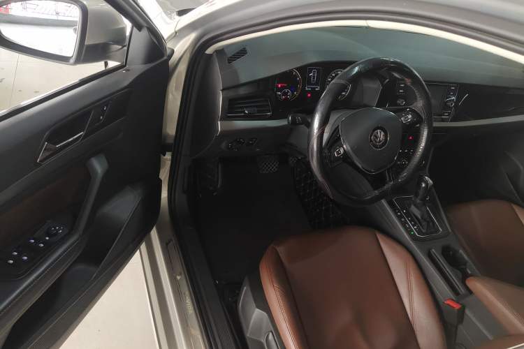 Used Volkswagen Lavida 2018 280TSI DSG Comfort Edition China V Standard Driver Seat