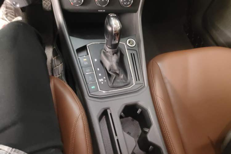 Used Volkswagen Lavida 2018 280TSI DSG Comfort Edition China V Standard Gear Lever
