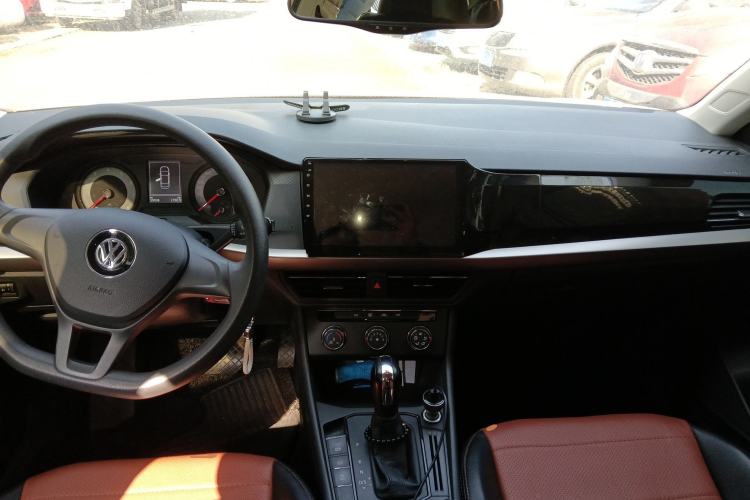 Used Volkswagen Lavida 2018 1.5L Automatic Fashion Edition China V Standard Interior 2