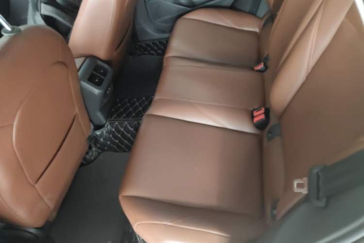 Used Volkswagen Lavida 2018 280TSI DSG Comfort Edition China V Standard Left Rear Seat