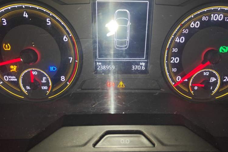 Used Volkswagen Lavida 2018 1.5L Automatic Comfort Edition China V Standard Odometer Close Up
