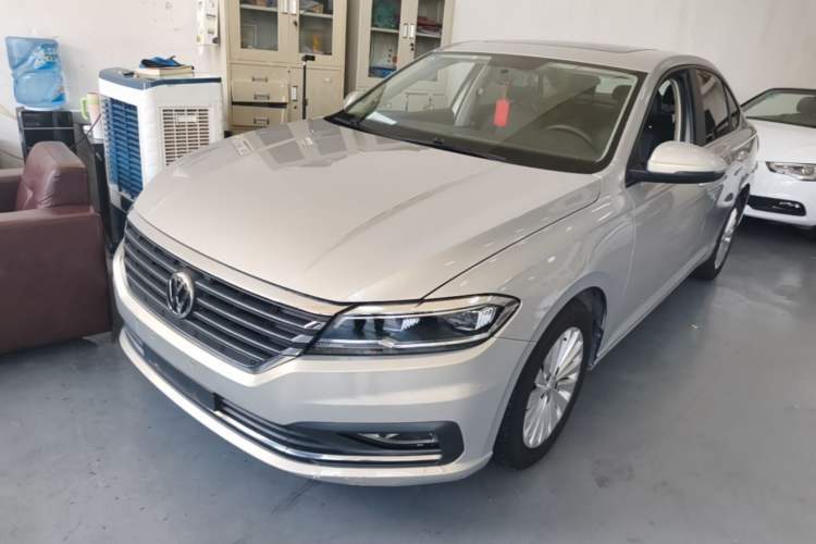 Used Volkswagen Lavida 2018 1.5L Automatic Comfort Edition China V Standard Guazi used car, China used car export, Used car for sale, Used  cars, Cheapest cars for sale