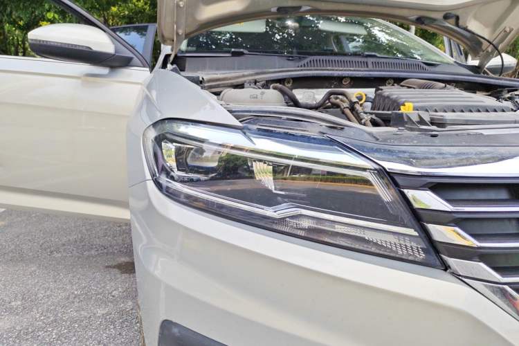 Used Volkswagen Lavida 2018 280TSI DSG Comfort Edition China V Standard Right Front Headlight