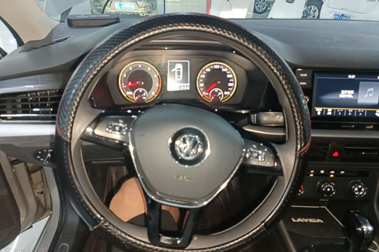 Used Volkswagen Lavida 2018 1.5L Automatic Comfort Edition China V Standard Steering Wheel