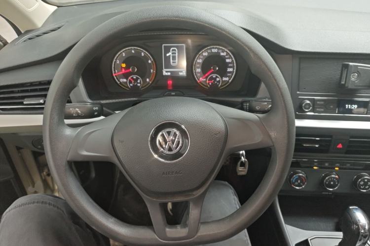Used Volkswagen Lavida 2018 1.5L Automatic Fashion Edition China V Standard Steering Wheel