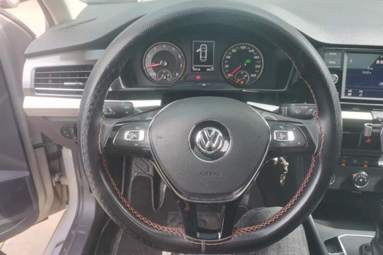 Used Volkswagen Lavida 2018 1.5L Automatic Comfort Edition China V Standard Steering Wheel