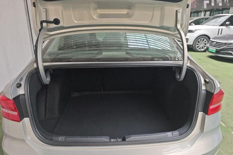 Used Volkswagen Lavida 2018 1.5L Automatic Fashion Edition China V Standard Trunk