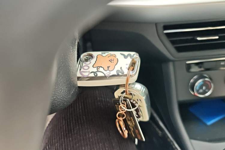 Used Volkswagen Lavida 2018 1.5L Automatic Fashion Edition China V Standard Vehicle Key