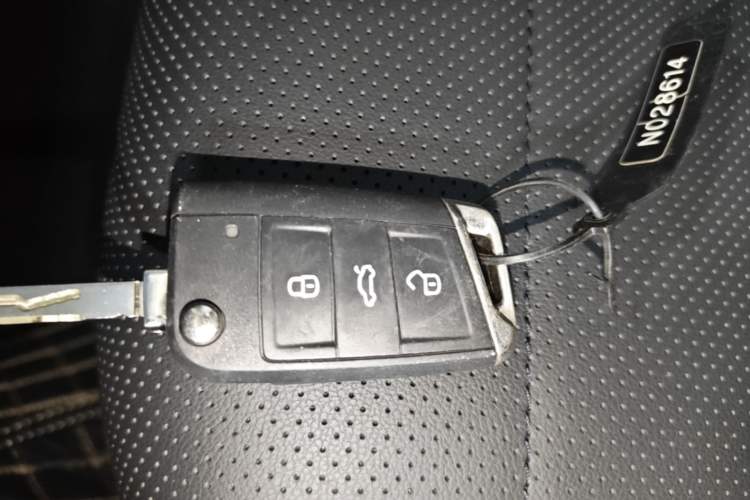 Used Volkswagen Lavida 2018 1.5L Automatic Comfort Edition China V Standard Vehicle Key