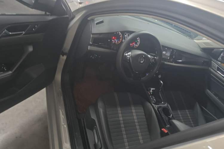 Used Volkswagen Lavida 2018 280TSI DSG Comfort Edition China V Standard Driver Seat
