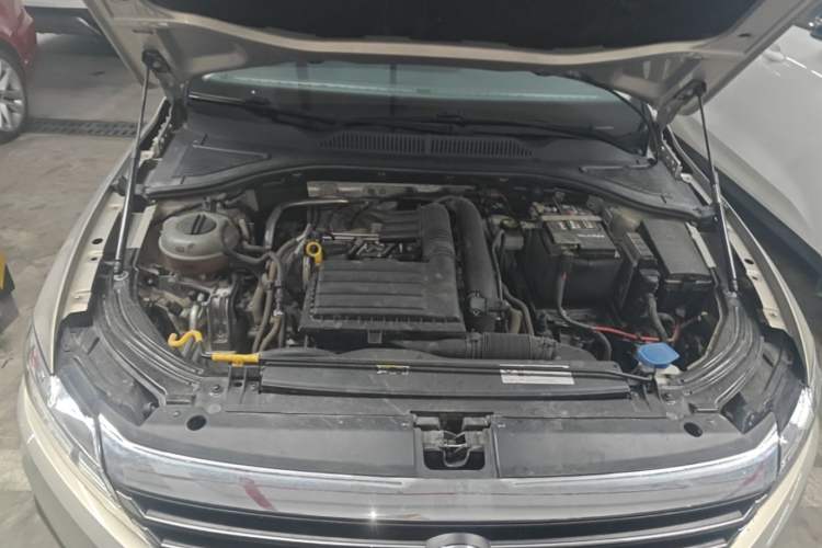 Used Volkswagen Lavida 2018 280TSI DSG Comfort Edition China V Standard Engine Bay