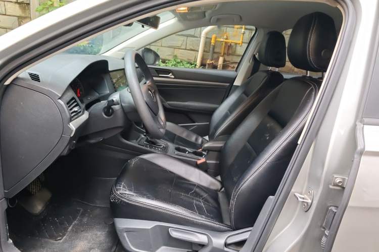 Used Volkswagen Lavida 2018 1.5L Automatic Fashion Edition China V Standard Left Front Seat