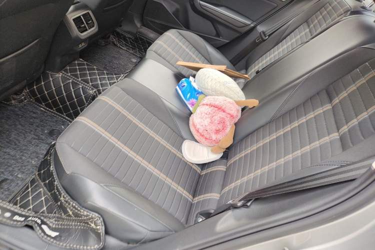 Used Volkswagen Lavida 2018 280TSI DSG Comfort Edition China V Standard Left Rear Seat