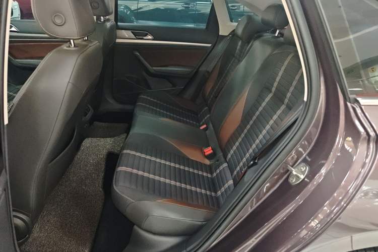 Used Volkswagen Lavida 2018 280TSI DSG Comfort Edition China V Standard Left Rear Seat