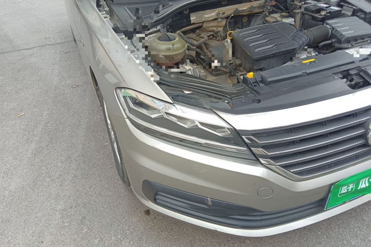 Used Volkswagen Lavida 2018 1.5L Automatic Fashion Edition China V Standard Right Front Headlight