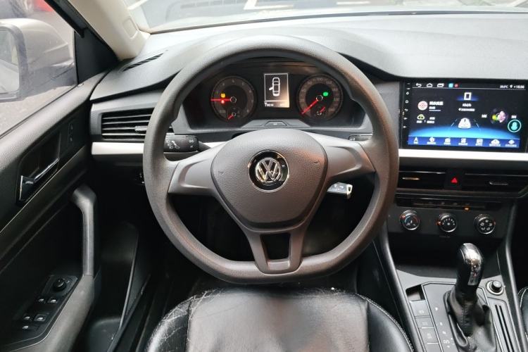 Used Volkswagen Lavida 2018 1.5L Automatic Fashion Edition China V Standard Steering Wheel