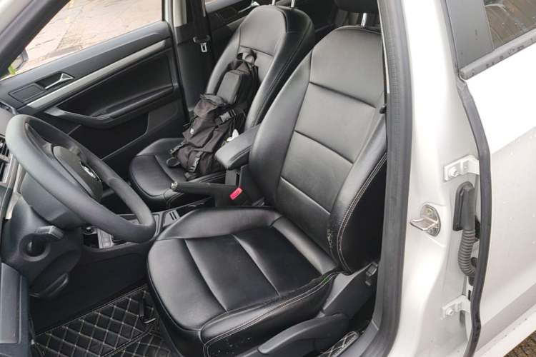 Used Volkswagen Lavida 2018 Classic 1.5L Automatic Fashion Edition China VI Standard Left Front Seat