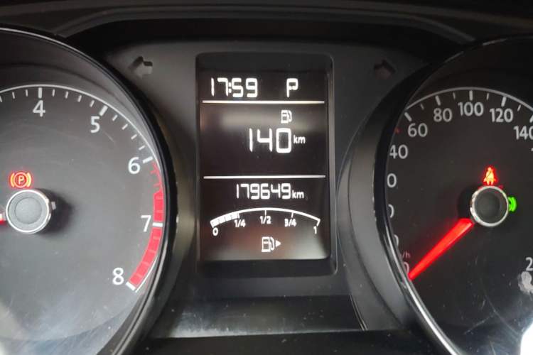 Used Volkswagen Lavida 2018 Classic 1.5L Automatic Fashion Edition China VI Standard Odometer Close Up