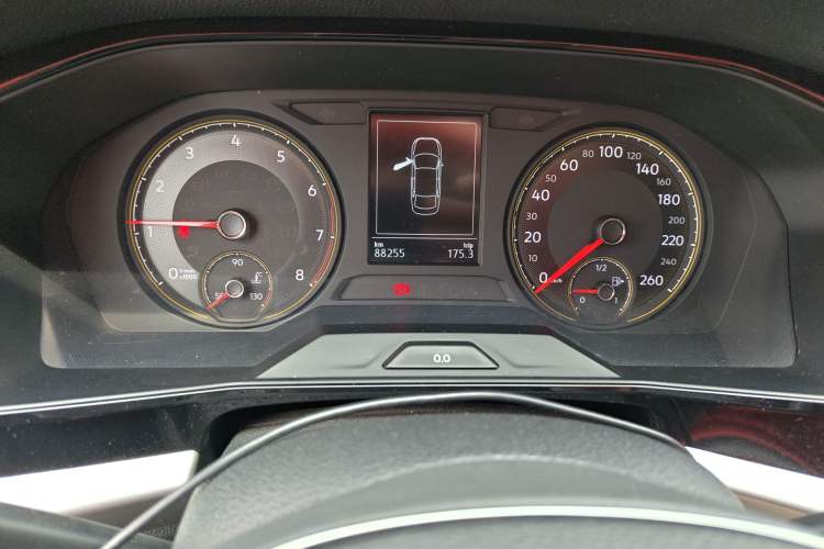 Used Volkswagen Lavida 2018 Hatchback 200TSI DSG Comfort Edition China V Standard Instrument Cluster