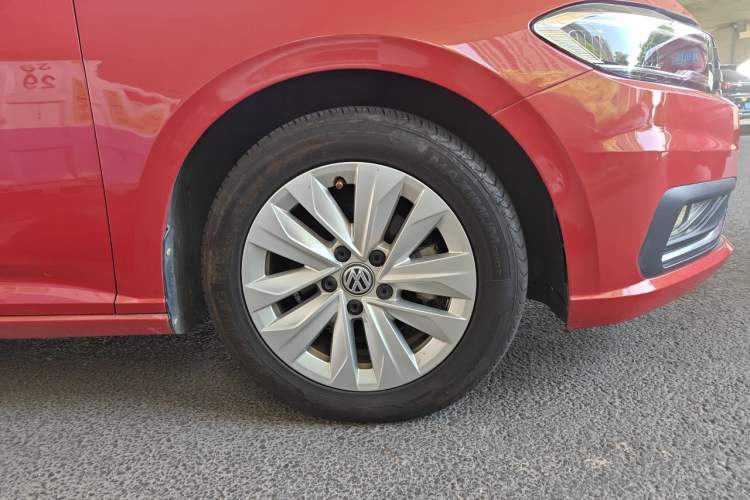 Used Volkswagen Lavida 2018 Hatchback 200TSI DSG Comfort Edition China V Standard Right Front Wheel Hub