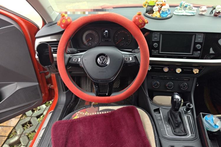 Used Volkswagen Lavida 2018 Hatchback 200TSI DSG Comfort Edition China V Standard Steering Wheel
