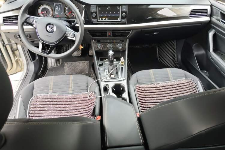 Used Volkswagen Lavida 2018 280TSI DSG Comfort Edition China V Standard Center Console