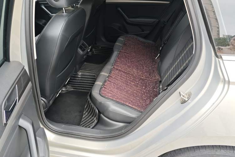 Used Volkswagen Lavida 2018 280TSI DSG Comfort Edition China V Standard Left Rear Seat