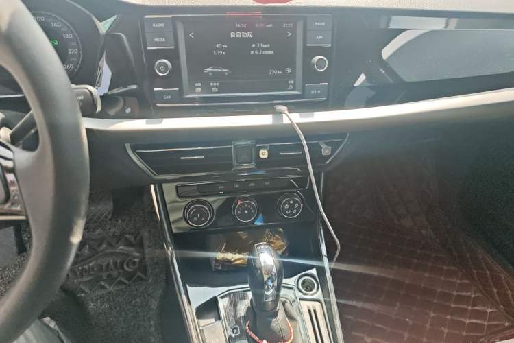 Used Volkswagen Lavida 2018 280TSI DSG Comfort Edition China V Standard Audio And AC Panel