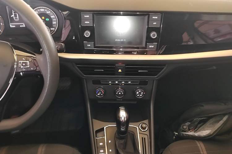 Used Volkswagen Lavida 2018 280TSI DSG Comfort Edition China V Standard Audio And AC Panel