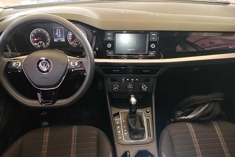 Used Volkswagen Lavida 2018 280TSI DSG Comfort Edition China V Standard Center Console