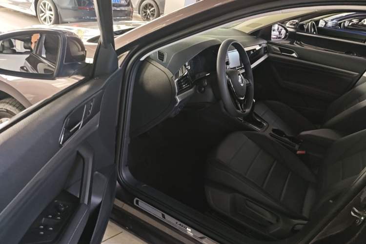 Used Volkswagen Lavida 2018 1.5L Automatic Comfort Edition China V Standard Driver Seat