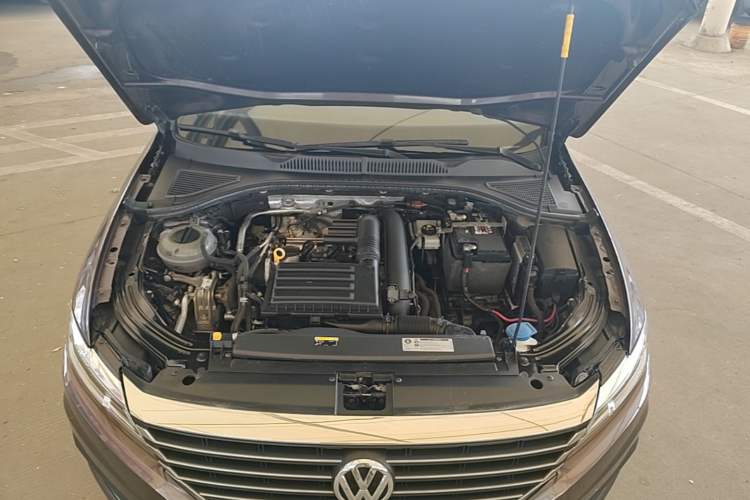 Used Volkswagen Lavida 2018 280TSI DSG Comfort Edition China V Standard Engine Bay