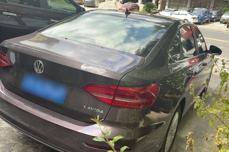 Used Volkswagen Lavida 2018 1.5L Automatic Comfort Edition China V Standard Exterior 3