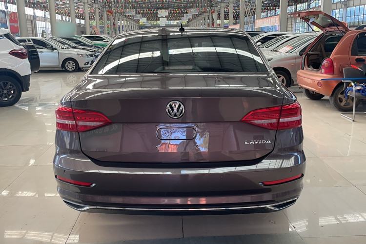 Used Volkswagen Lavida 2018 1.5L Automatic Comfort Edition China V Standard Exterior 4