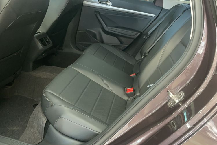 Used Volkswagen Lavida 2018 1.5L Automatic Comfort Edition China V Standard Interior 1