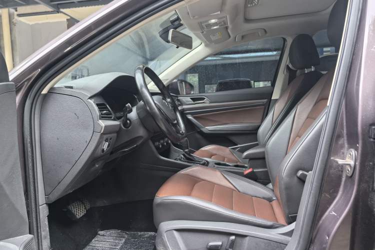 Used Volkswagen Lavida 2018 280TSI DSG Luxury Edition China V Standard Interior 2