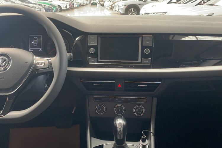Used Volkswagen Lavida 2018 1.5L Automatic Comfort Edition China V Standard Interior 3