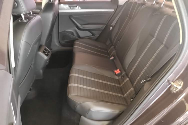 Used Volkswagen Lavida 2018 280TSI DSG Comfort Edition China V Standard Left Rear Seat