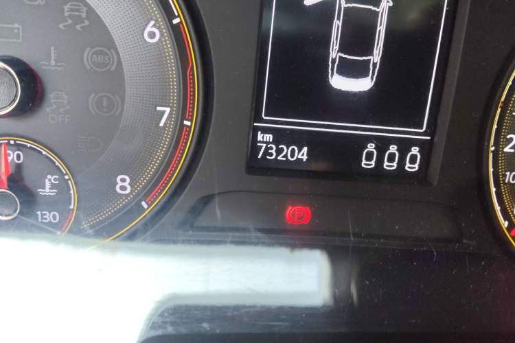 Used Volkswagen Lavida 2018 1.5L Automatic Comfort Edition China V Standard Odometer Close Up
