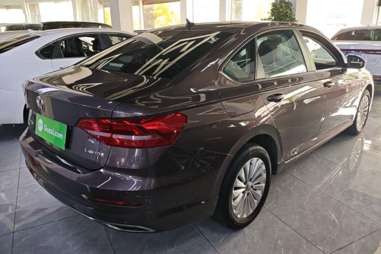 Used Volkswagen Lavida 2018 1.5L Automatic Comfort Edition China V Standard Rear Right 45 Deg