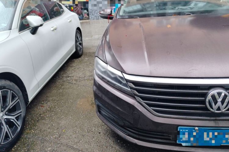 Used Volkswagen Lavida 2018 1.5L Automatic Fashion Edition China V Standard Right Front Headlight