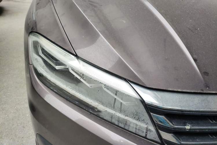 Used Volkswagen Lavida 2018 1.5L Manual Fashion Edition China V Standard Right Front Headlight